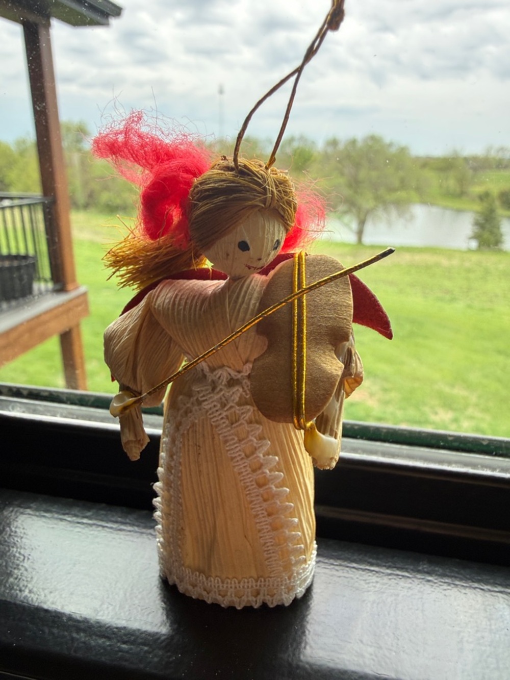 Vintage violin playing 3 inch Corn Husk Angel Ornament- 1970s